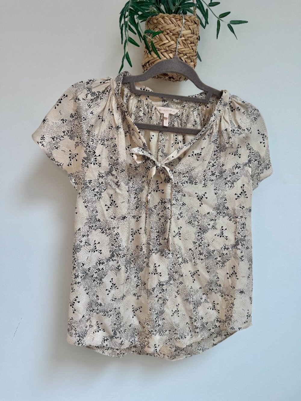 Rebecca Taylor Short Sleeve Floral Silk Blouse with Tie, Sz 4